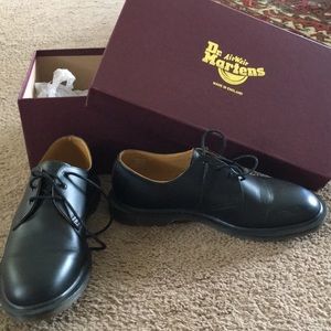 Doc Martens unisex shoes